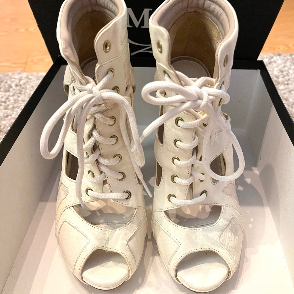 Alexander McQueen Cut Out Heel